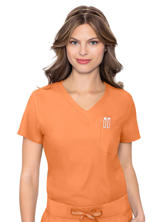 Women's 1-Pocket Tuck In Top - 2432 - Papa Don't Peach