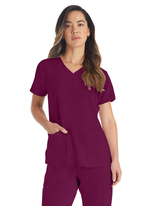 Women's 2-Pocket Contemporary V-Neck Top - DK615 - Wine